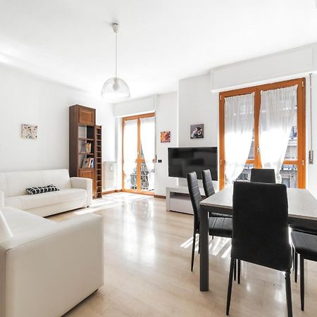 Cenisio M5 Lovely Apartment - With Balcony! Milán Exterior foto