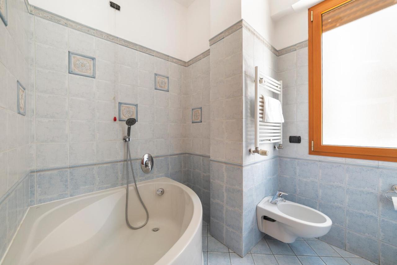 Cenisio M5 Lovely Apartment - With Balcony! Milán Exterior foto