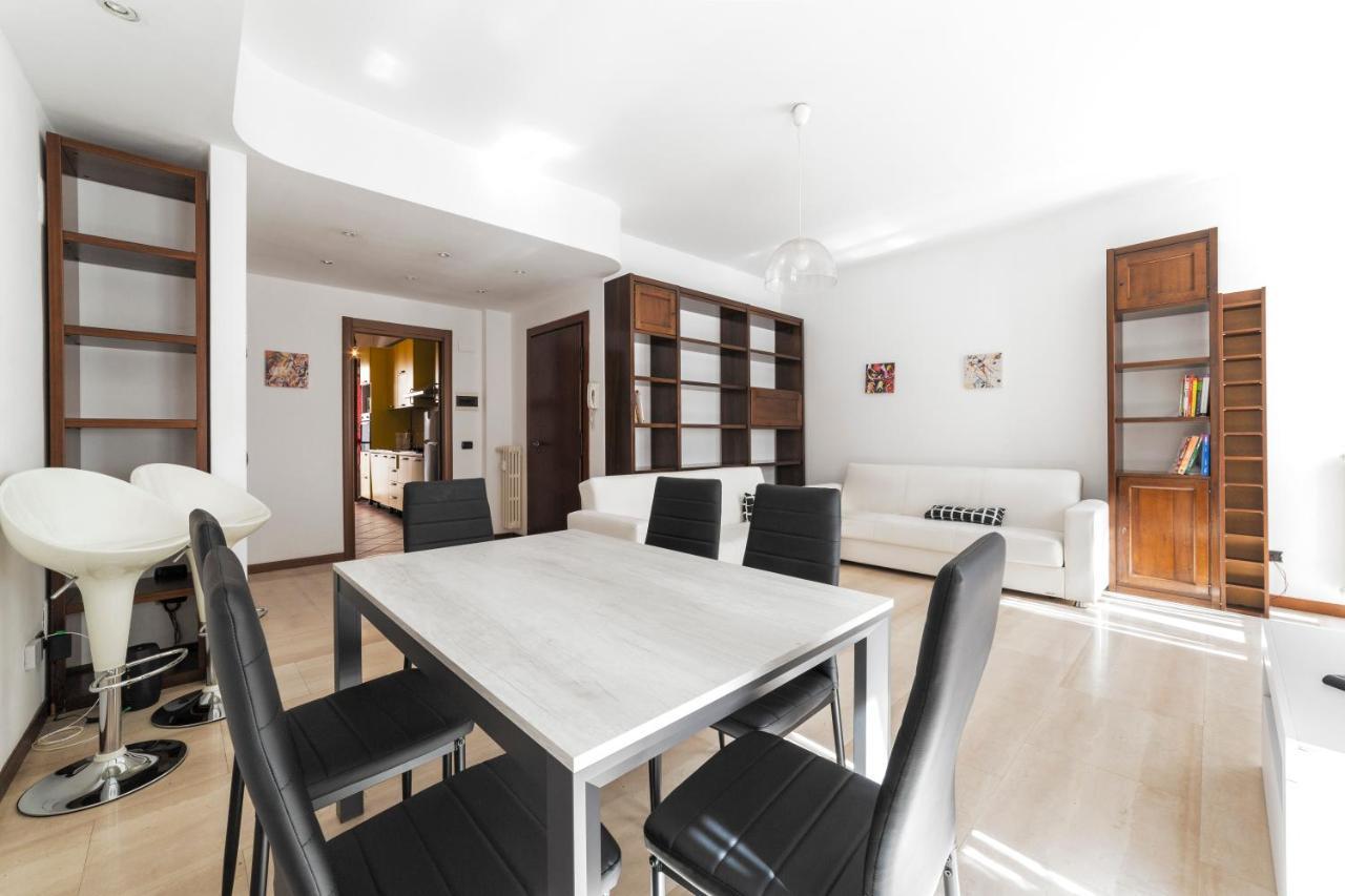 Cenisio M5 Lovely Apartment - With Balcony! Milán Exterior foto